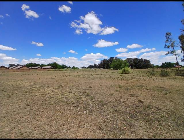 8,094M² VACANT LAND FOR SALE IN RIVERSDALE